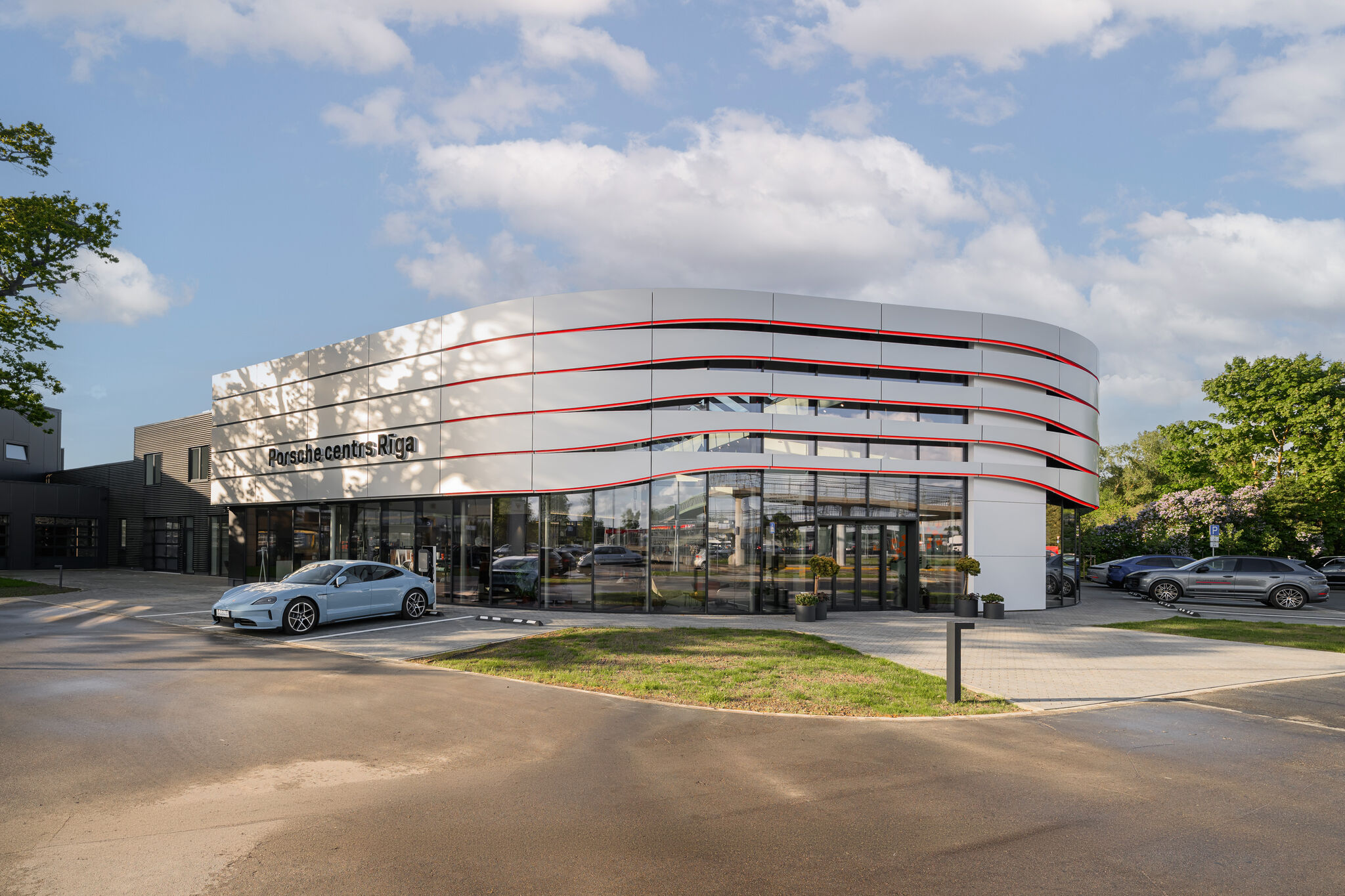 Porsche Centrs Lidosta